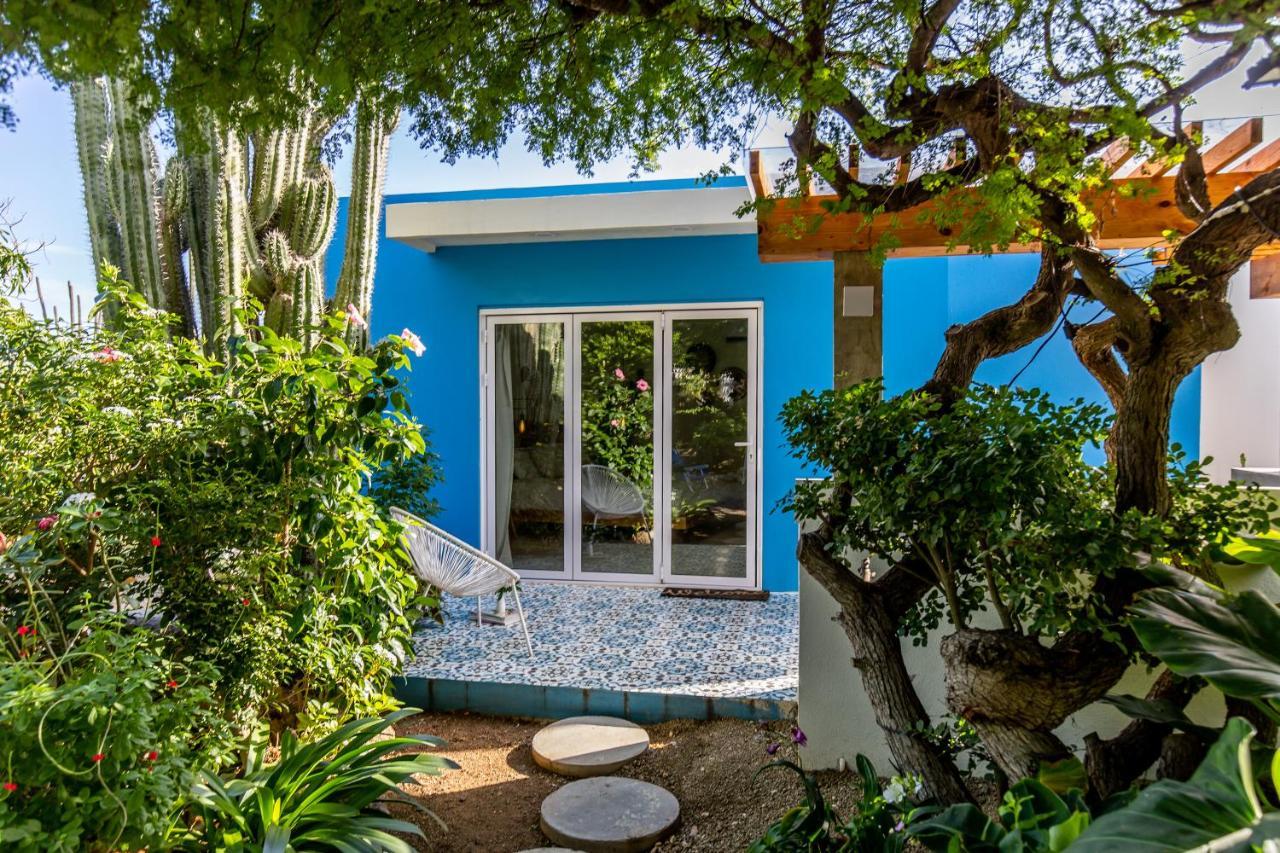 Naima Luxury Home, Cottage & Apartment Rentals Парадера Экстерьер фото